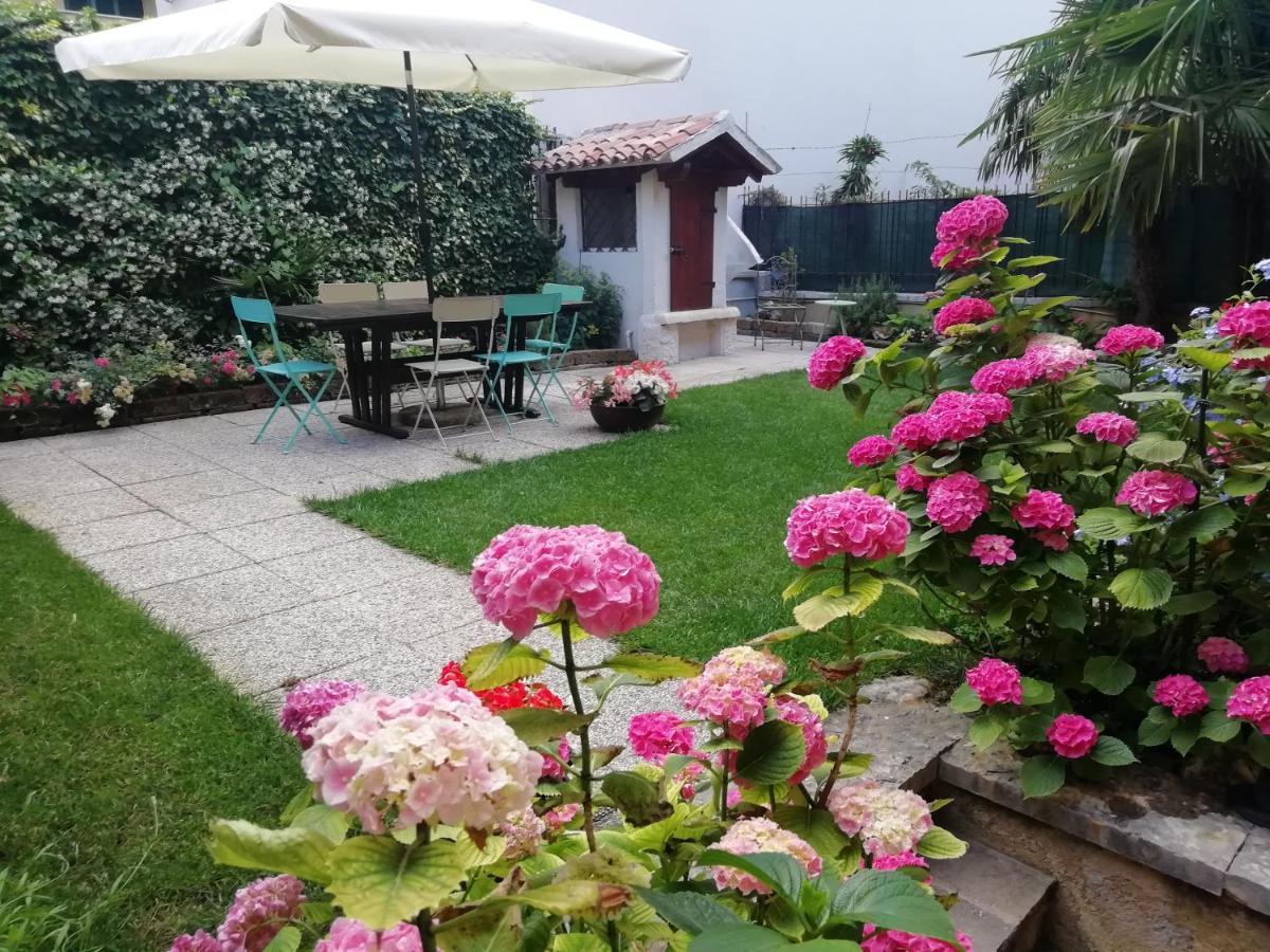 Appartamento Emma E Silvio Desenzano del Garda Ngoại thất bức ảnh